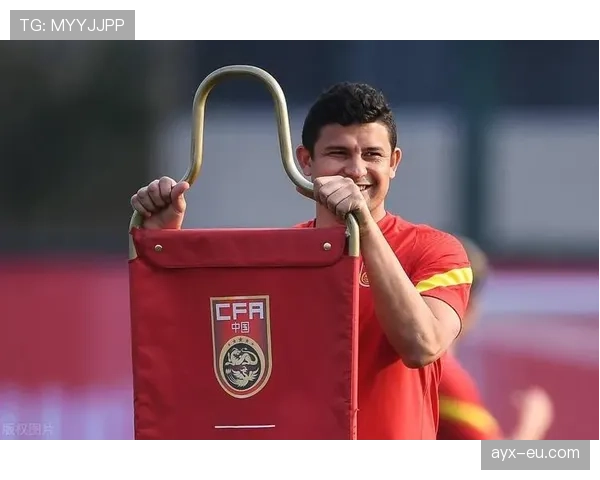 纽卡斯尔联队新帅掌舵，球队稳步提升重返巅峰之路清晰可见