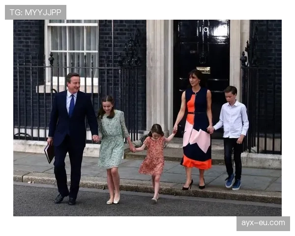 梅根·拉皮诺，赛场上铁娘子，私底下竟然连咖啡都不肯自己掏钱？